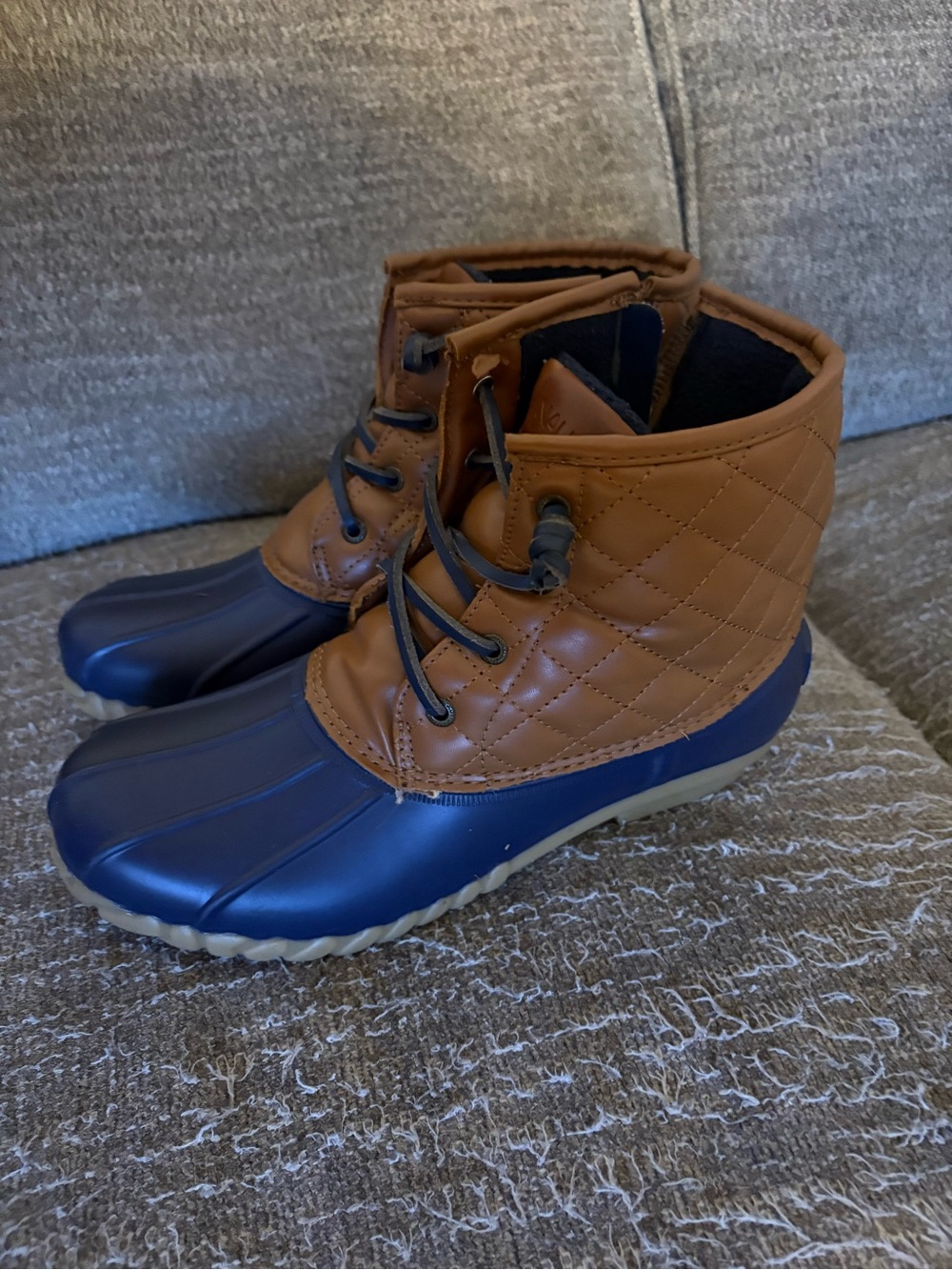 Nautica Women's Two-Tone Quilted Ankle Duck Boots in Brown and Navy